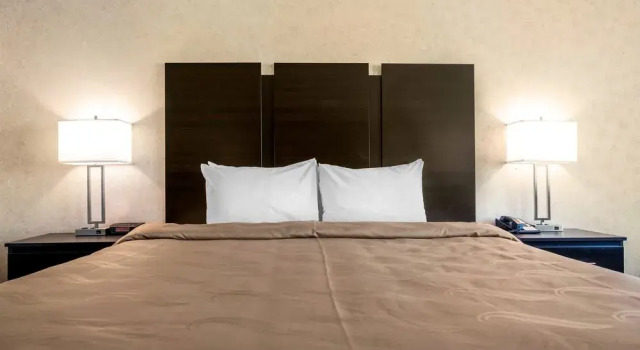 Americas Best Value Inn Monee / Chicago Area