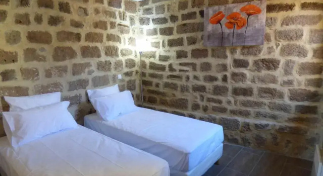 Hameau de Gratte, Rezerwuj Hotel Hotele w Cévennes z basenem, Basen