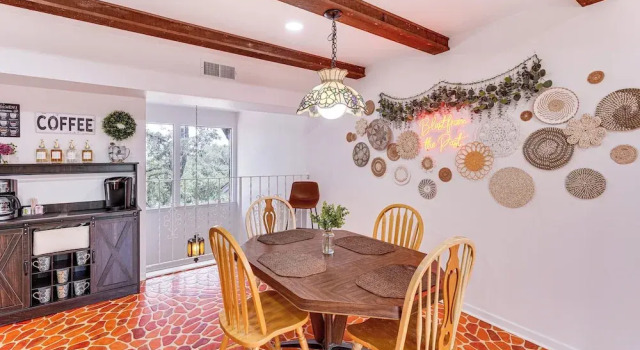 Коттедж Unique & Stylish San Antonio Home w/ Deck!