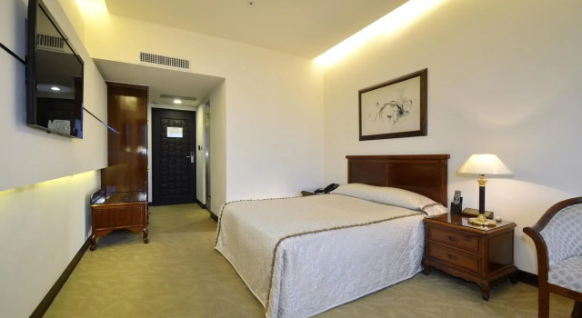 King's Paradise Hotel, Book Hotel 3-stjernede hoteller i Taoyuan, 3*
