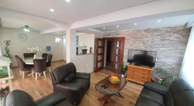 Апартаменты с 3 комнатами Apartments Boka Pearl