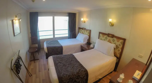 MS Tarot Nile Cruise - Saturdays 7 Nights From Luxor, Забронировать Отель Отели Аль-Луксора с парковкой, Парковка