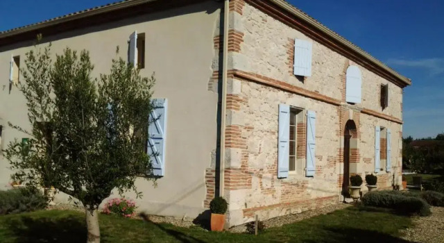 Maison d'Hôtes L'OUSTAL D'ADELE, Buchen Sie Hotel Saint-Nicolas-de-la-Grave 