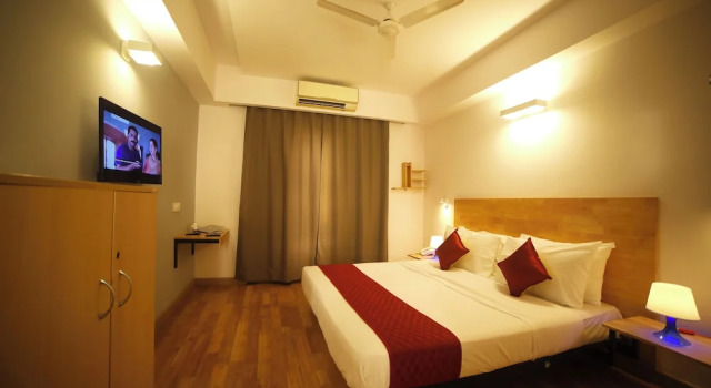 Номер Executive The Urban Stays Hotel