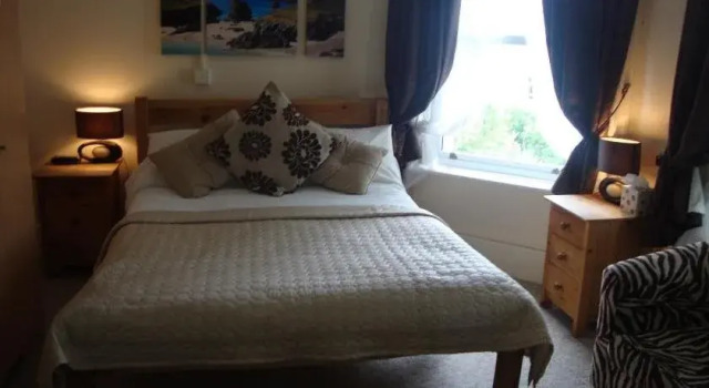 Observatory Guest House, Varaa Matkakoti Hotellit Cornwall pysäköinnillä, Pysäköinti
