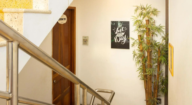 The Nineties Hostel, Забронировать Хостел Хостелы Района 1, рядом с Дворец Независимости, Хостел