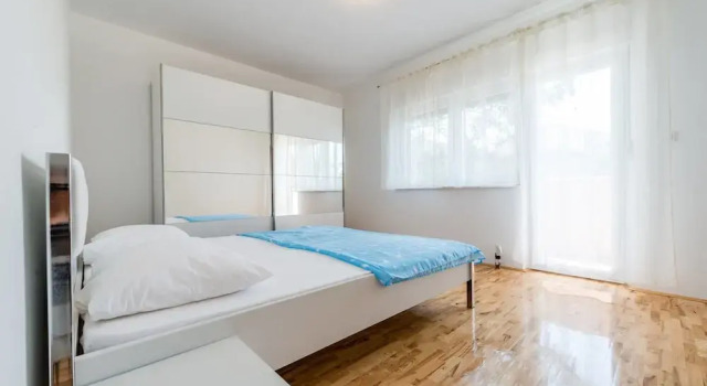 Apartment Gomilica