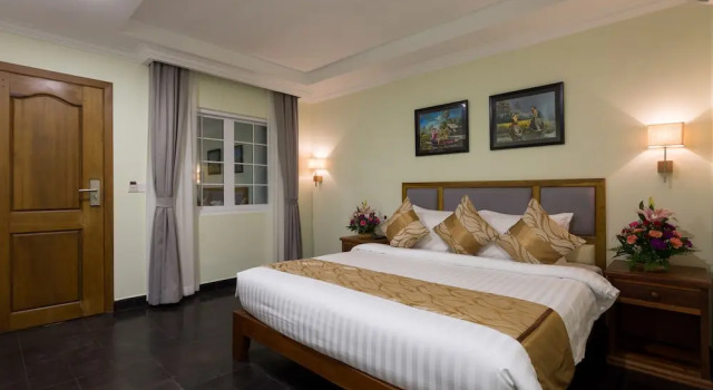 Двухместный номер Deluxe с балконом и с видом на бассейн Grand Bayon Siem Reap Hotel