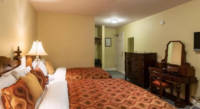 Двухместный номер Standard с балконом Earls Court House