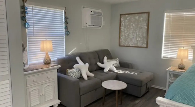Tiki s Beachside Bungalow 2 - Studio Condo Just Steps to the Sand