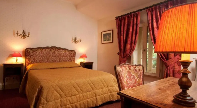 Двухместный номер Comfort Hôtel Le Clos des Arts