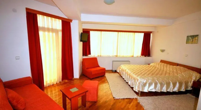 Hotel Diplomat, Забронировать Отель Отели Охрид 3 звезды, рядом с Upper Gate, 3*