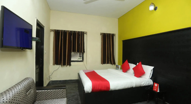 Capital O 15091 Gaurav Boarding House