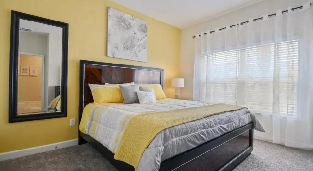 Four Bedroom close to Disney w/ Pool 4898, Rezerwuj Dom wakacyjny Hotele w Kissimmee z basenem, Basen