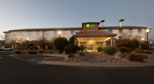 Holiday Inn Express Hotels & Suites Washington-North Saint George, Varaa Hotelli Washington 