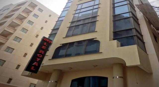 Le Royal, Rezervovat Hotel Hotely v Capital Governorate s bazénem, Bazén