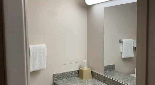 Номер Standard Travelers Inn
