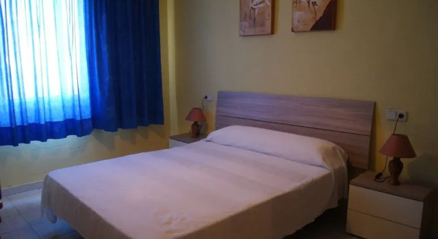 Marineu Sol y Mar Dúplex, Забронировать Отель Отели Алькала-де-Чиверт с парковкой, Парковка