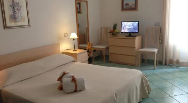 Четырёхместный номер Standard с балконом Hotel & Residence Matarese