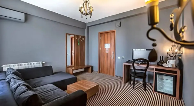 Люкс c 1 комнатой Alex&George Boutique Hotel