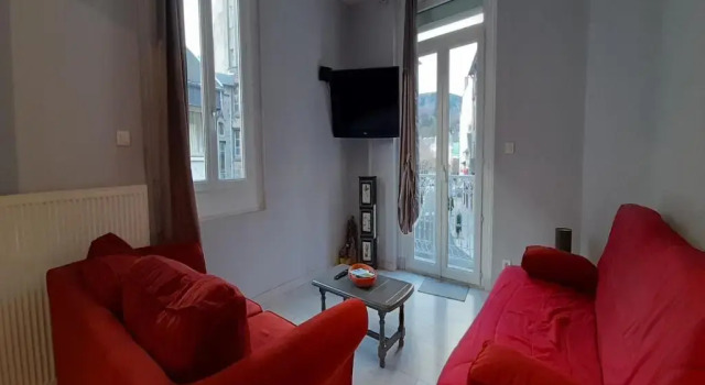 Апартаменты Meublé 2 chambres Wifi balcon 52m2 Centre La Bourboule