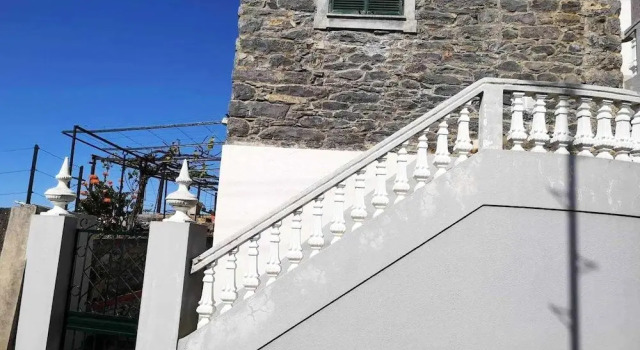 House with One Bedroom in Calheta, with Wonderful Sea View And Wifi