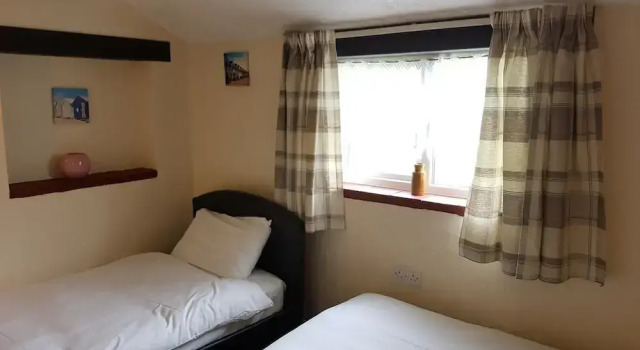 Holly Cottage