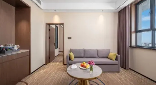 Люкс Deluxe Wanda Jin Hotel Karamay Dushanzi Huiyang