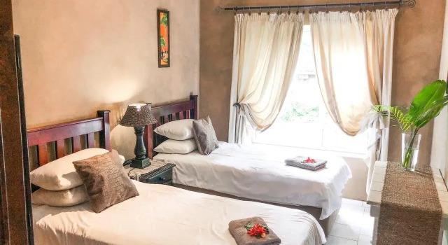 Ingwenya Lodge