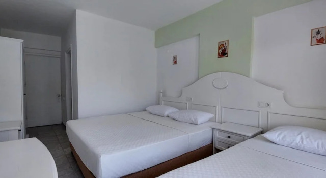 Standardní Třílůžkový pokoj UK Hotels Kiriş