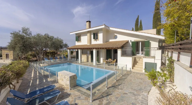 Willa Rhodia Villa in Steni