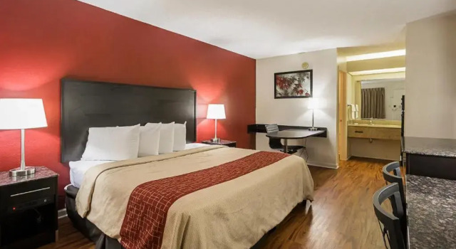 Номер Standard Red Roof Inn & Suites Scottsboro