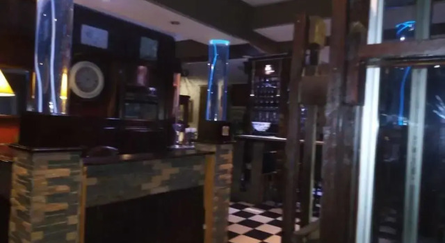 Bread & Barrel Bellville  Guesthouse, Забронировать Отель Белвилл Северный пригород Кейптауна, рядом с South African Rugby Union