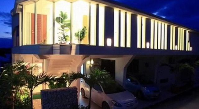 Hanaribira, Prenota Hotel Uruma 