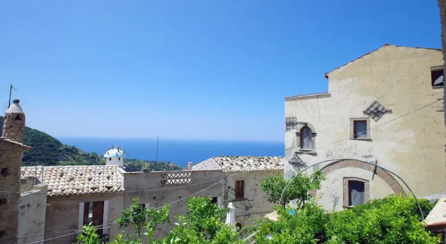 EcoBelmonte Albergo Diffuso, Book Hotel Hoteller i Belmonte Calabro med parkering, Parkering