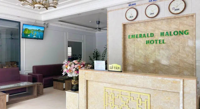 Emerald Hotel Hạ Long, Забронировать Отель Отели Халонг с парковкой, Парковка