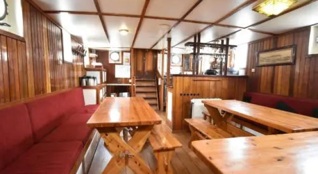 Marie Galante Holiday Boat