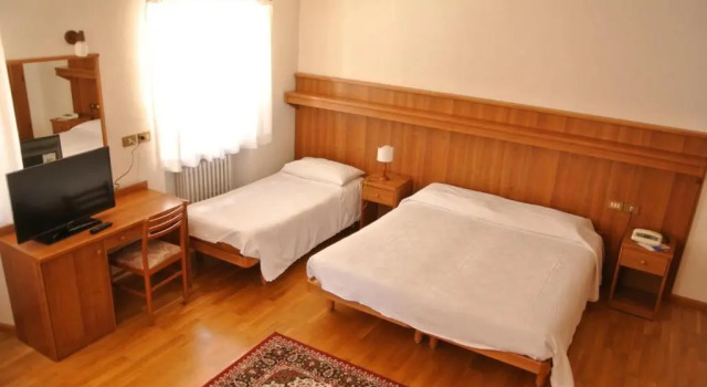 Четырёхместный номер Standard Albergo Stella Alpina