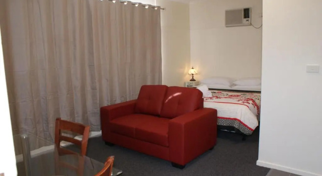 Студия Warrnambool Motel and Holiday Park