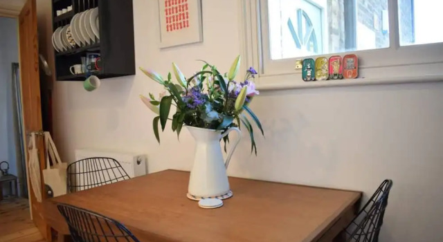 Bright 1 Bedroom Flat With Garden In New Cross Gate