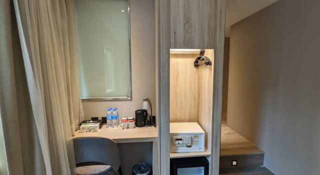 Четырёхместный семейный номер Standard N Hotel