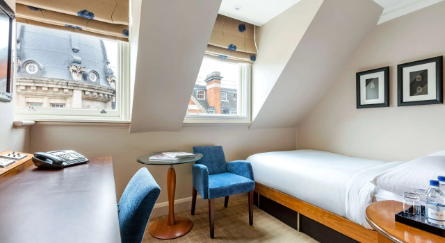 Одноместный номер Superior Radisson Blu Hotel, London Tottenham Court Road