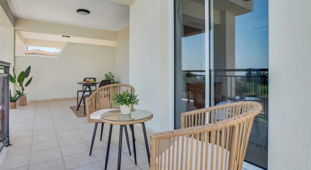 Апартаменты c 1 комнатой с балконом и с видом на океан Sanders Seaview Paphos