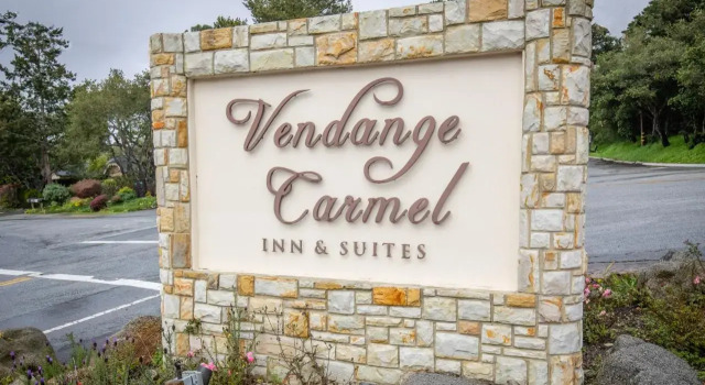 Carmel Crystal Bay Inn, Prenota Hotel Carmel Highlands Indiana