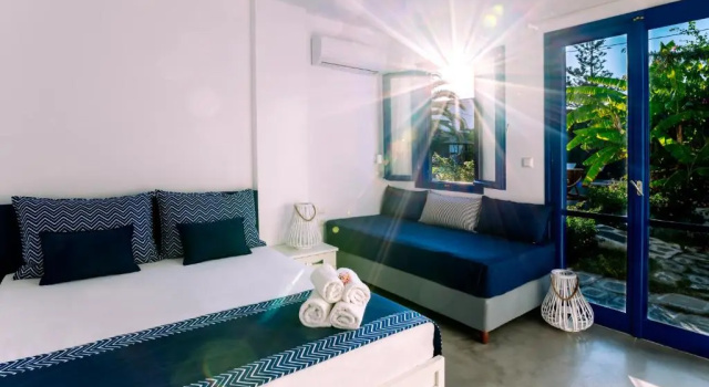 Трёхместный номер Standard с видом на бассейн Casa Di Roma