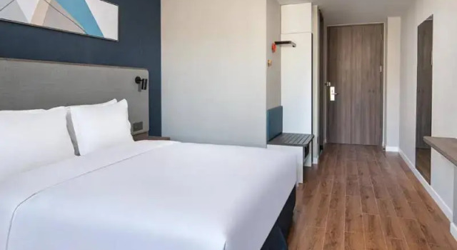 Двухместный номер Standard Holiday Inn Express Chengde Park View by IHG