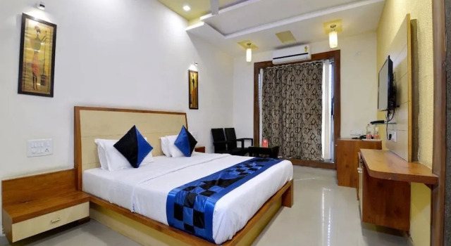 Hotel Kaka Inn Mount Abu, Rezervovat Hotel Hotely v Gujarat s parkováním, Parkování
