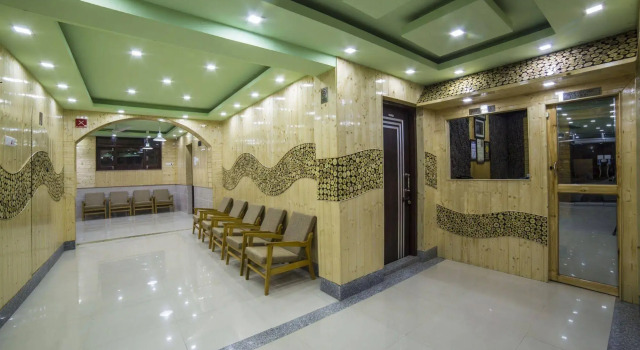 Hotel New Prince Inn, Забронировать Отель Сринагар Jammu & Kashmir Ski