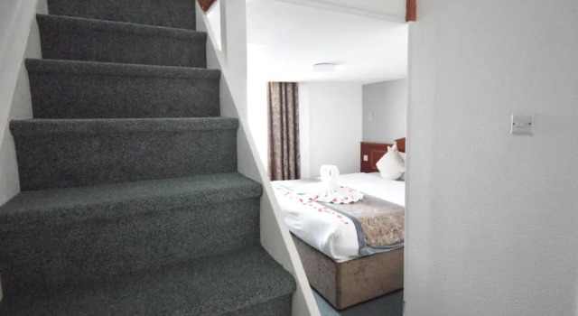 Семейный номер Standard Дуплекс Pembridge Palace Hotel