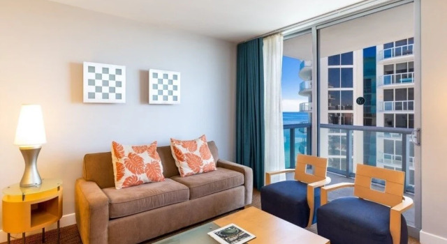 Mareof1br - Unit 2410 - Ammos 1 Bedroom Condo by Redawning, Varaa Huoneisto Hotellit Miami Beach uima-altaalla, Uima-allas